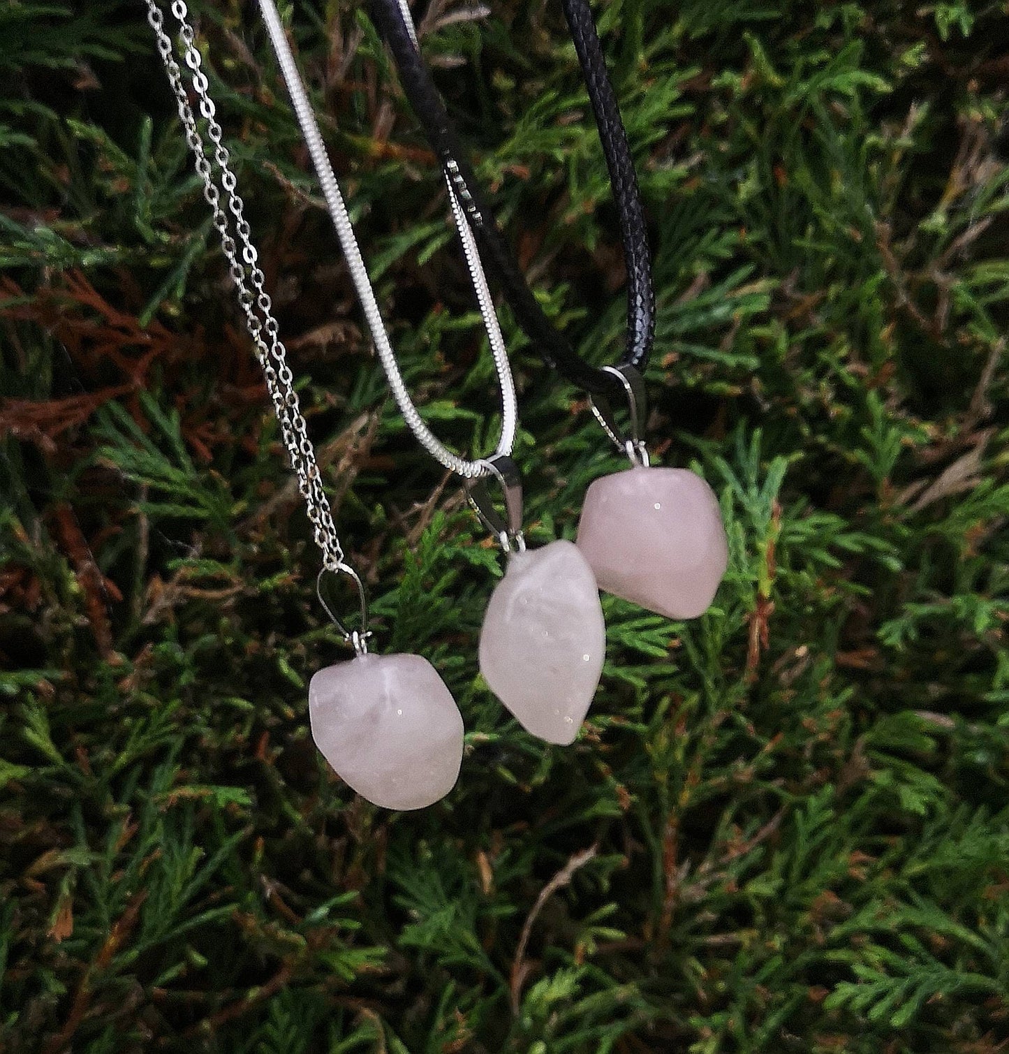 Beautiful Rose Quartz Pendant Necklace