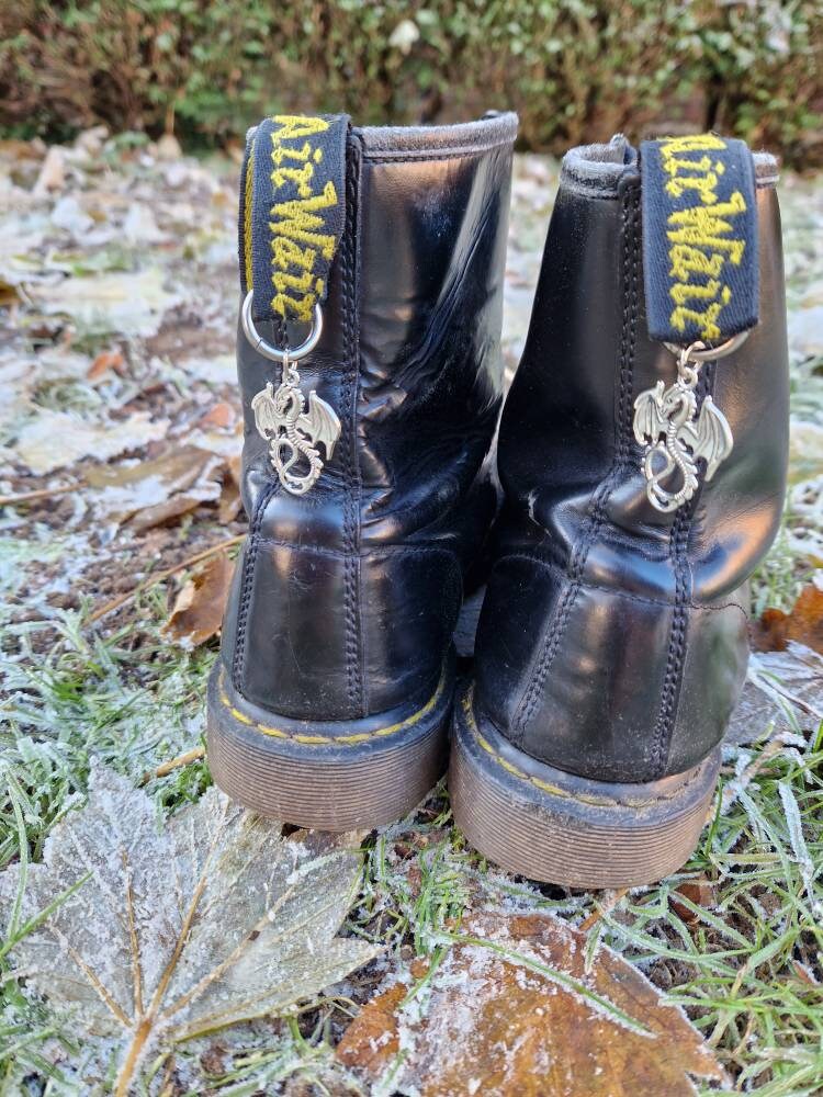 Dragon boot charms tag