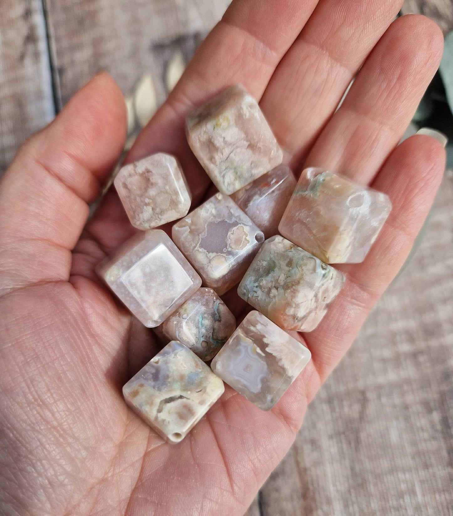 Beautiful mini flower agate cube. Premium quality.