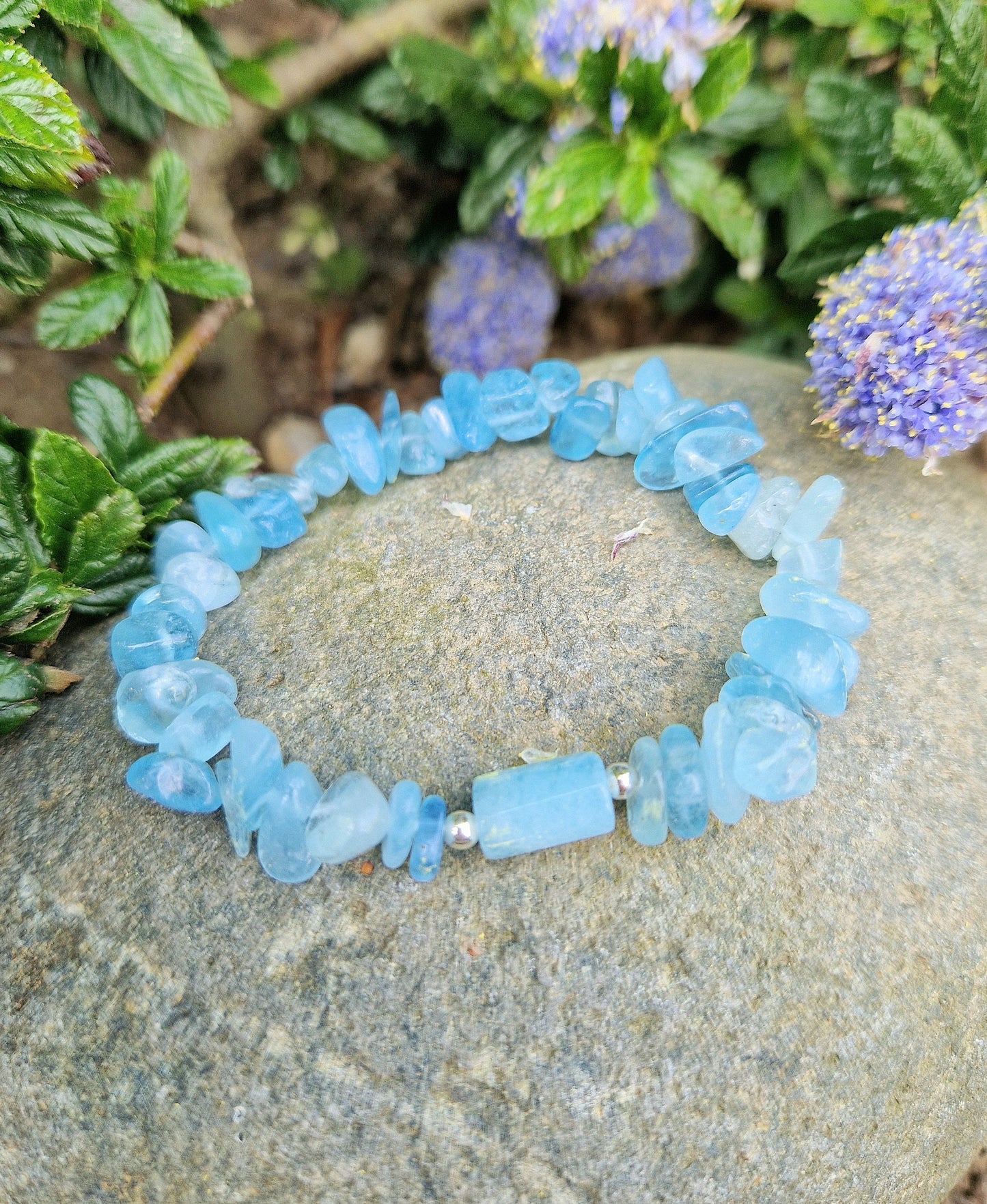 Beautiful Sterling Silver Aquamarine Strech Bracelet