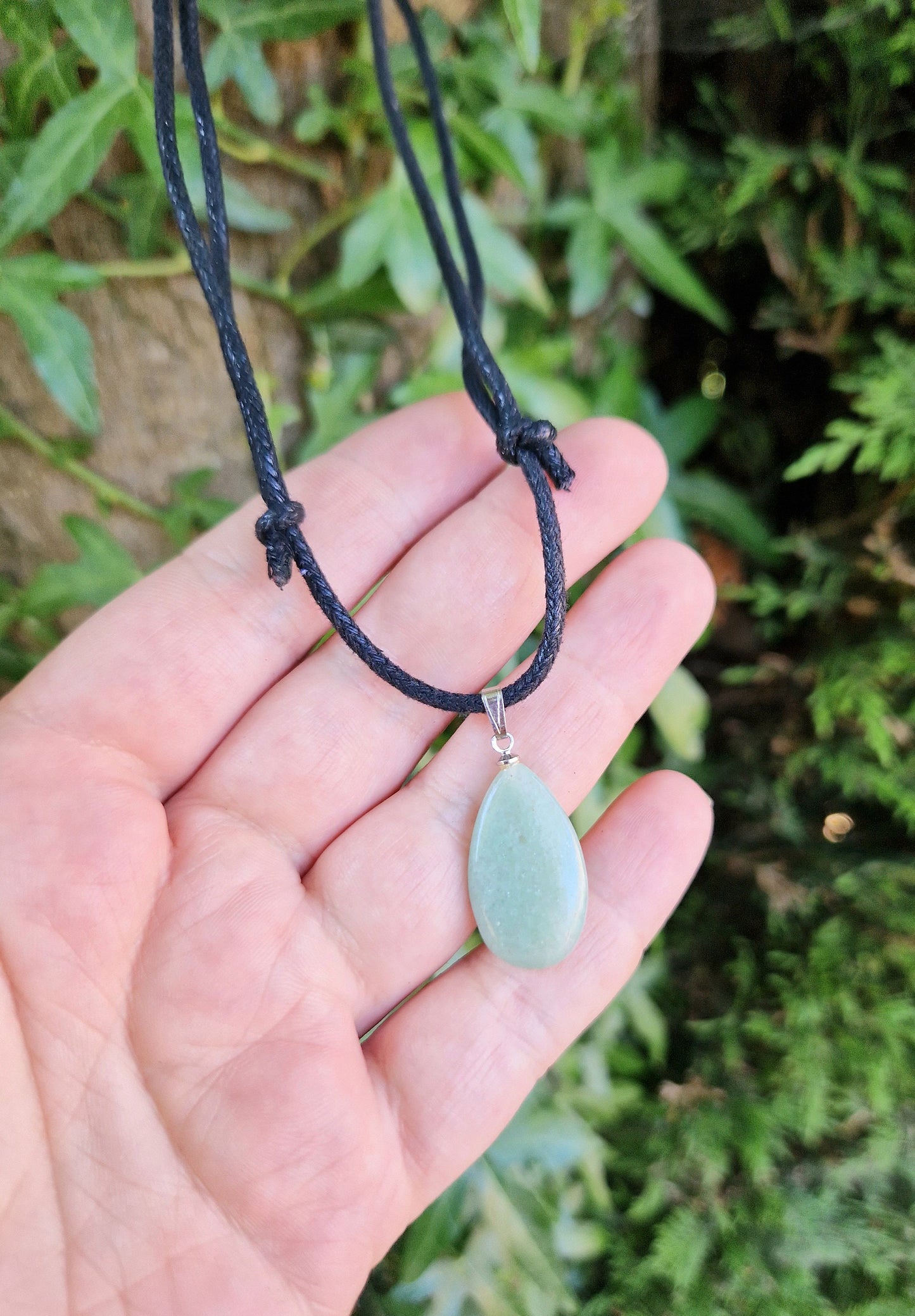 Beautiful green aventurine choker cord necklace