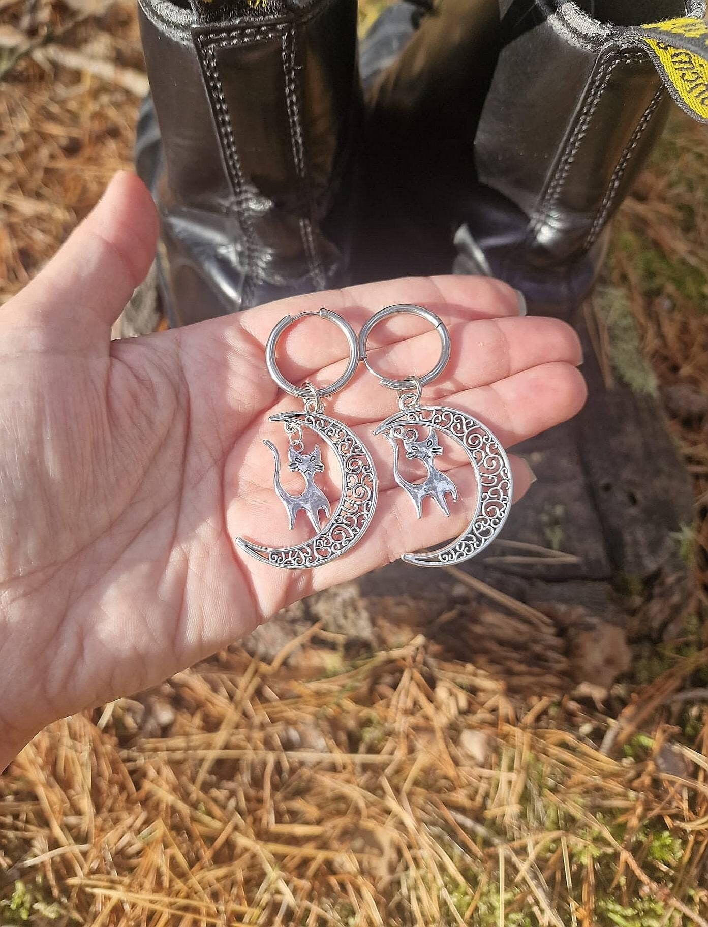 Cat and moon boot charms