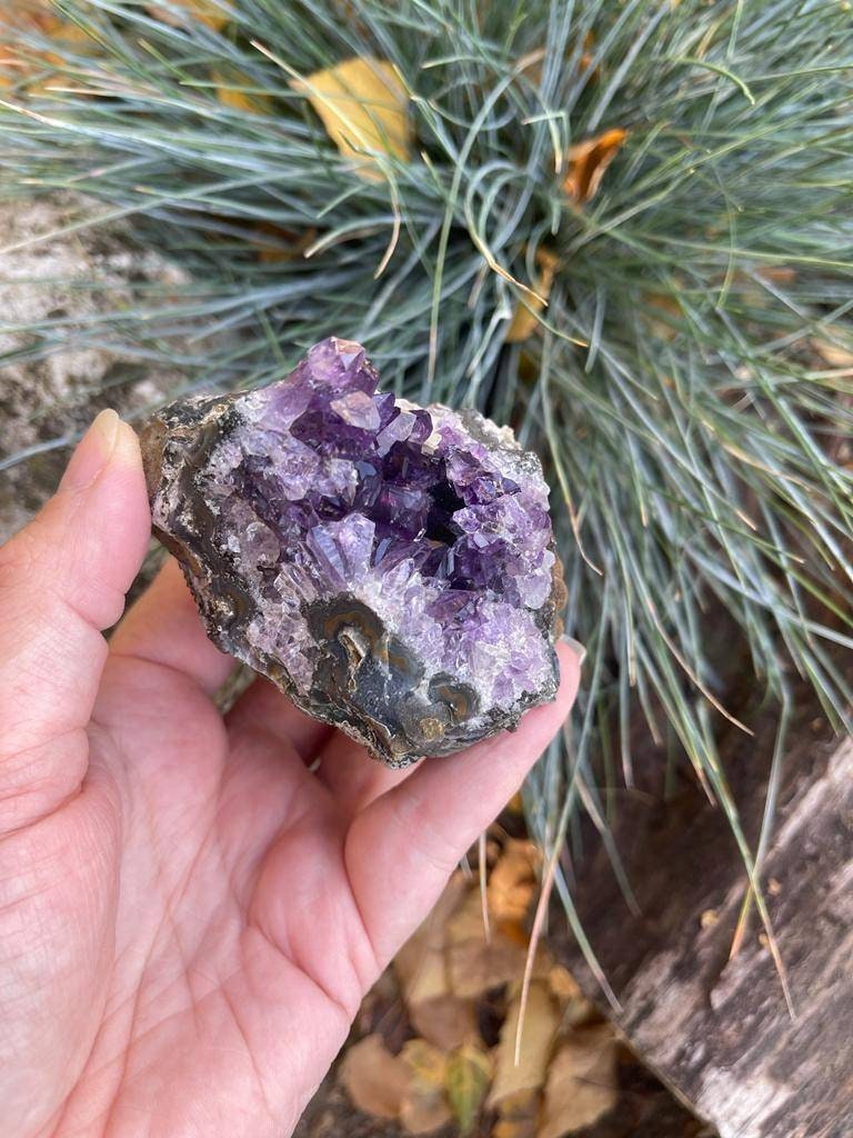 Beautiful Brazilian Amethyst geode with calcite. AAA grade