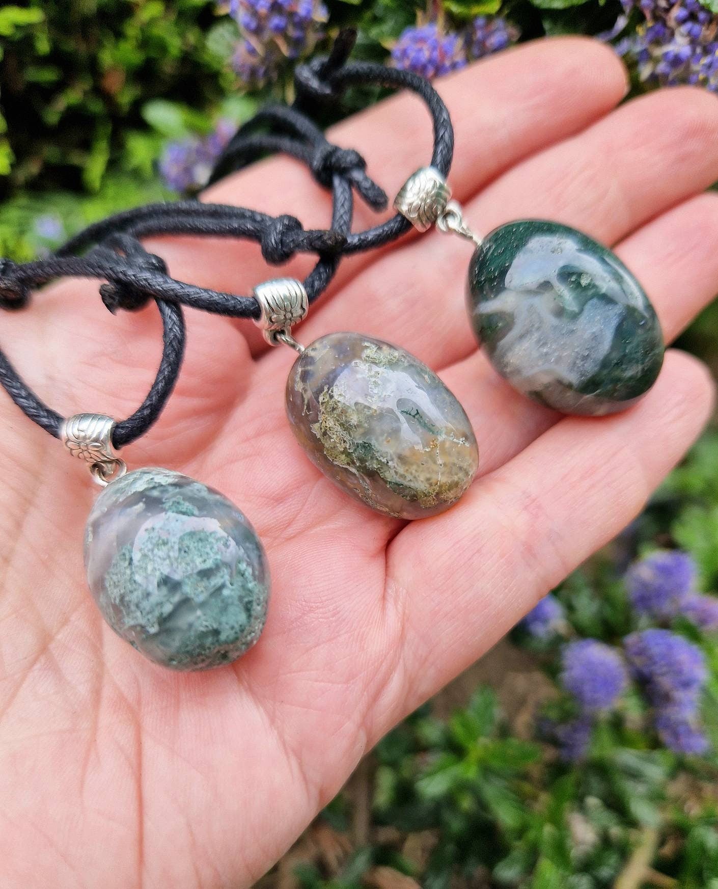 Beautiful moss agate adjustable cord necklace choker