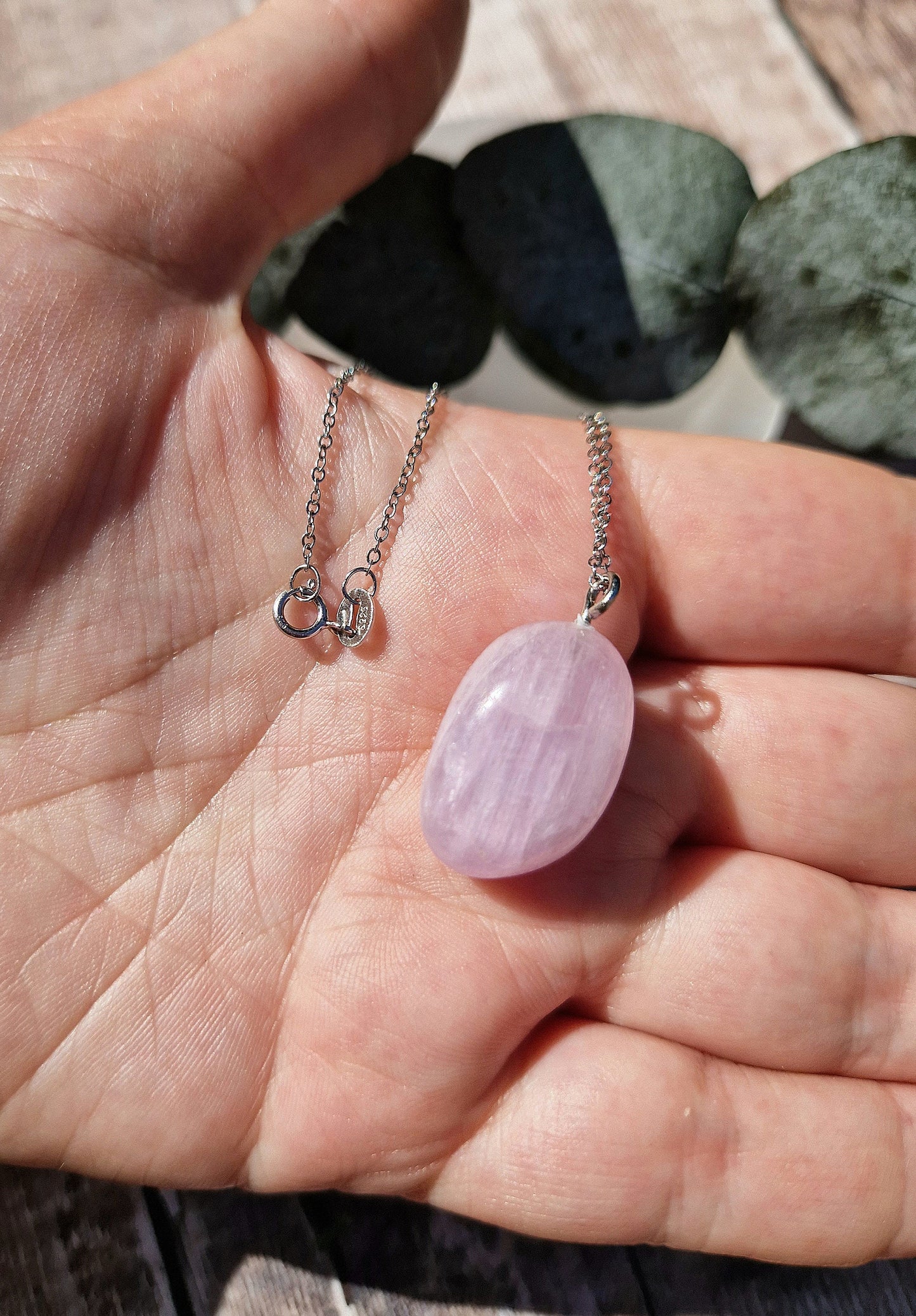 Beautiful 19" 925 sterling silver kunzite necklace