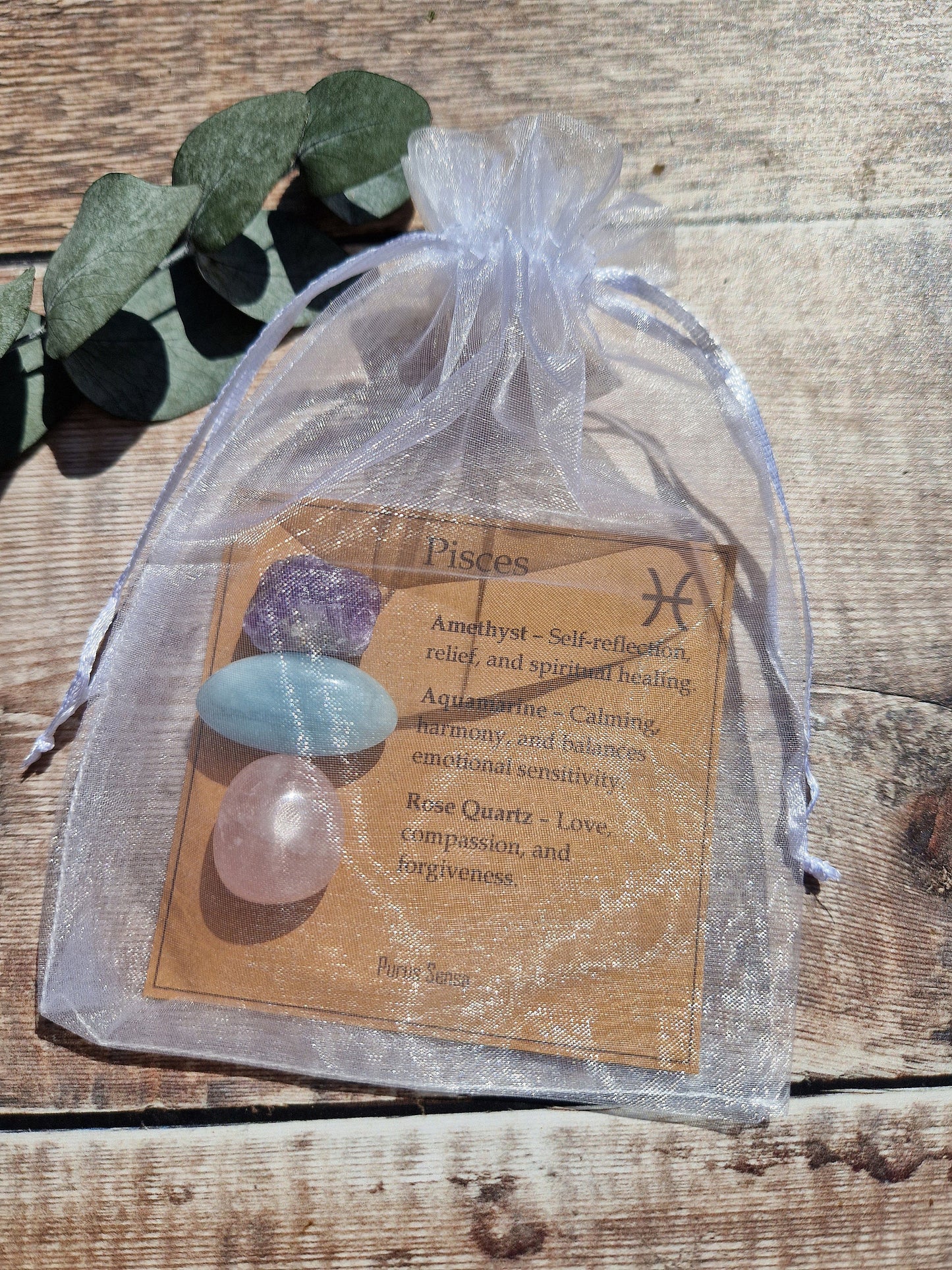 PISCES crystals. Pisces gift. Crystal gift for Pisces. Zodiac crystal set on a descriptive card.