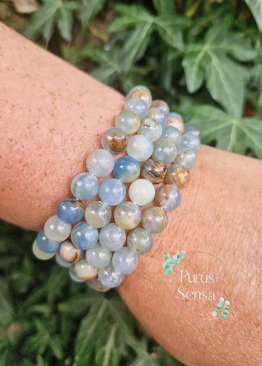 Beautiful high grade 8mm blue onyx strech bracelet